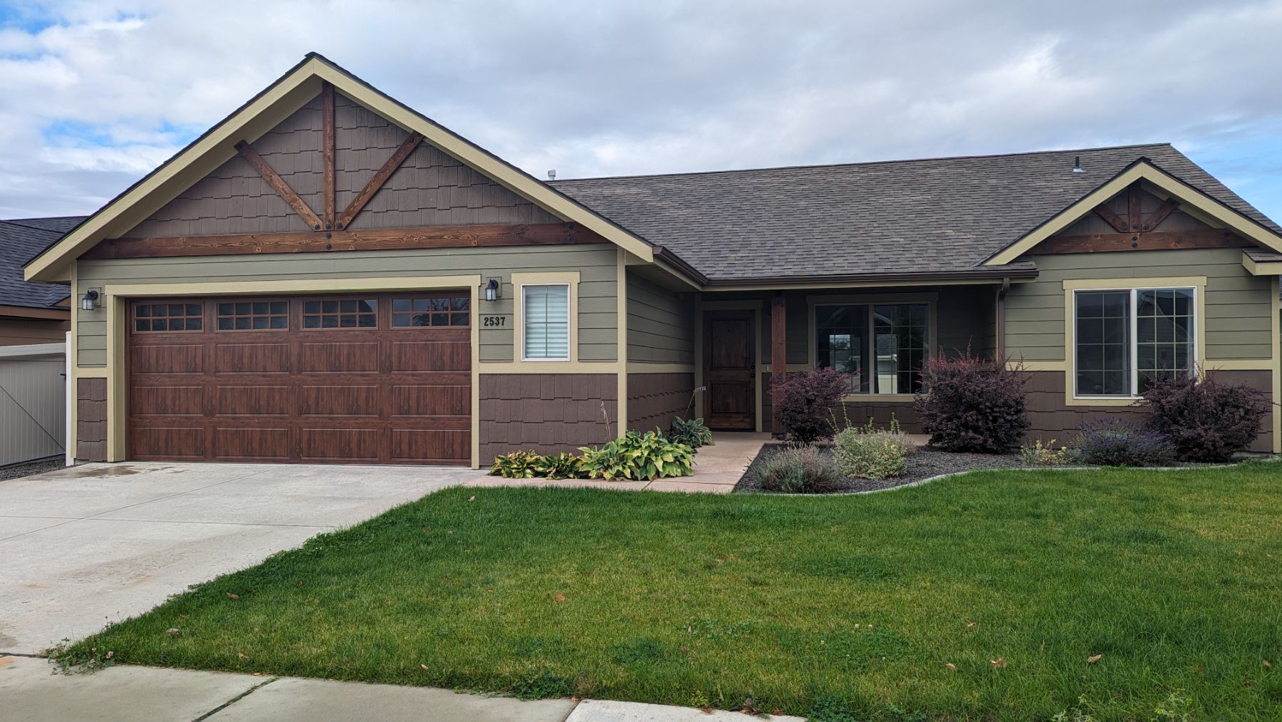 Newly built craftsman-style home in North Idaho